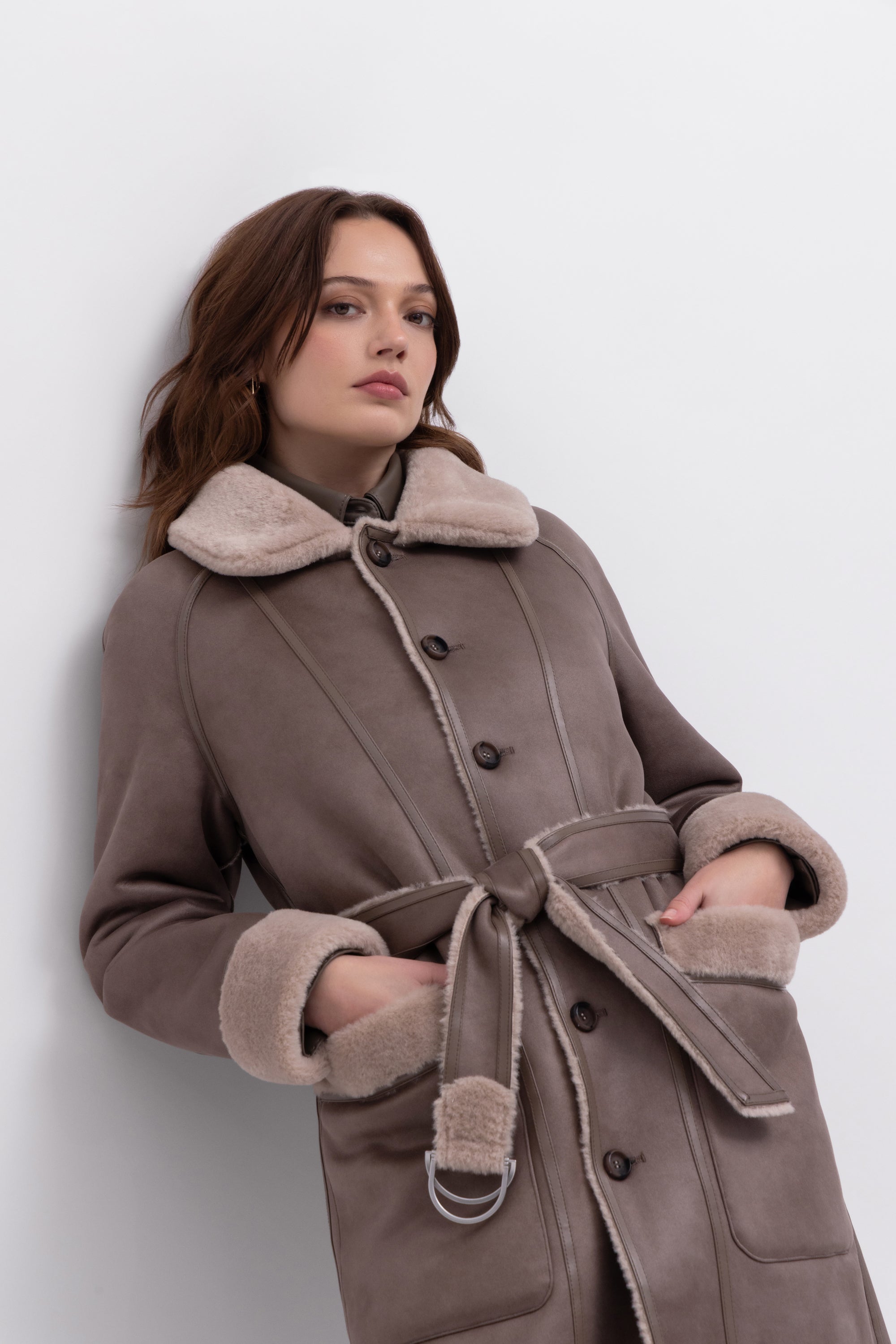 Reversible Raglan Coat in Taupe