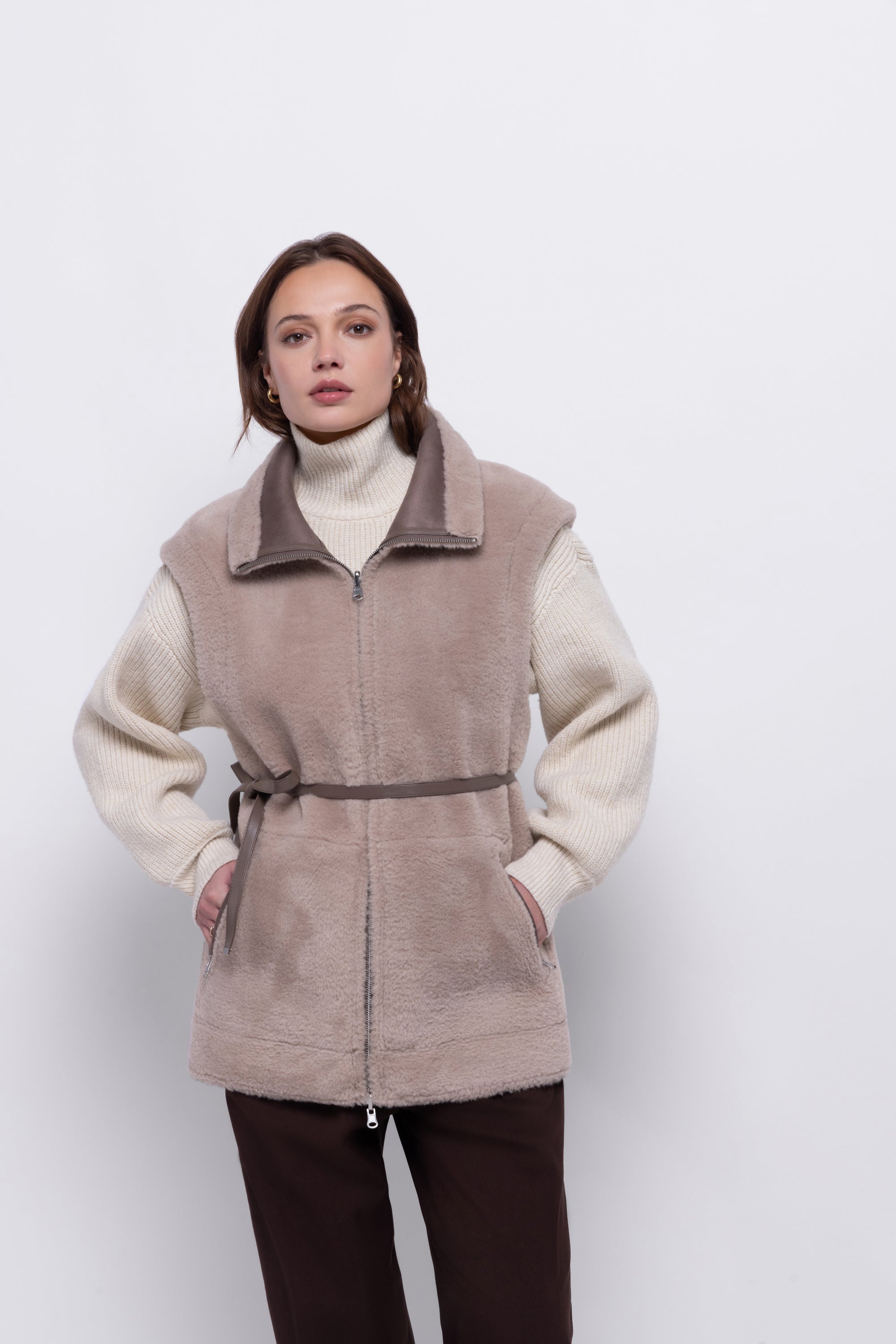 Reversible Gilet in Taupe