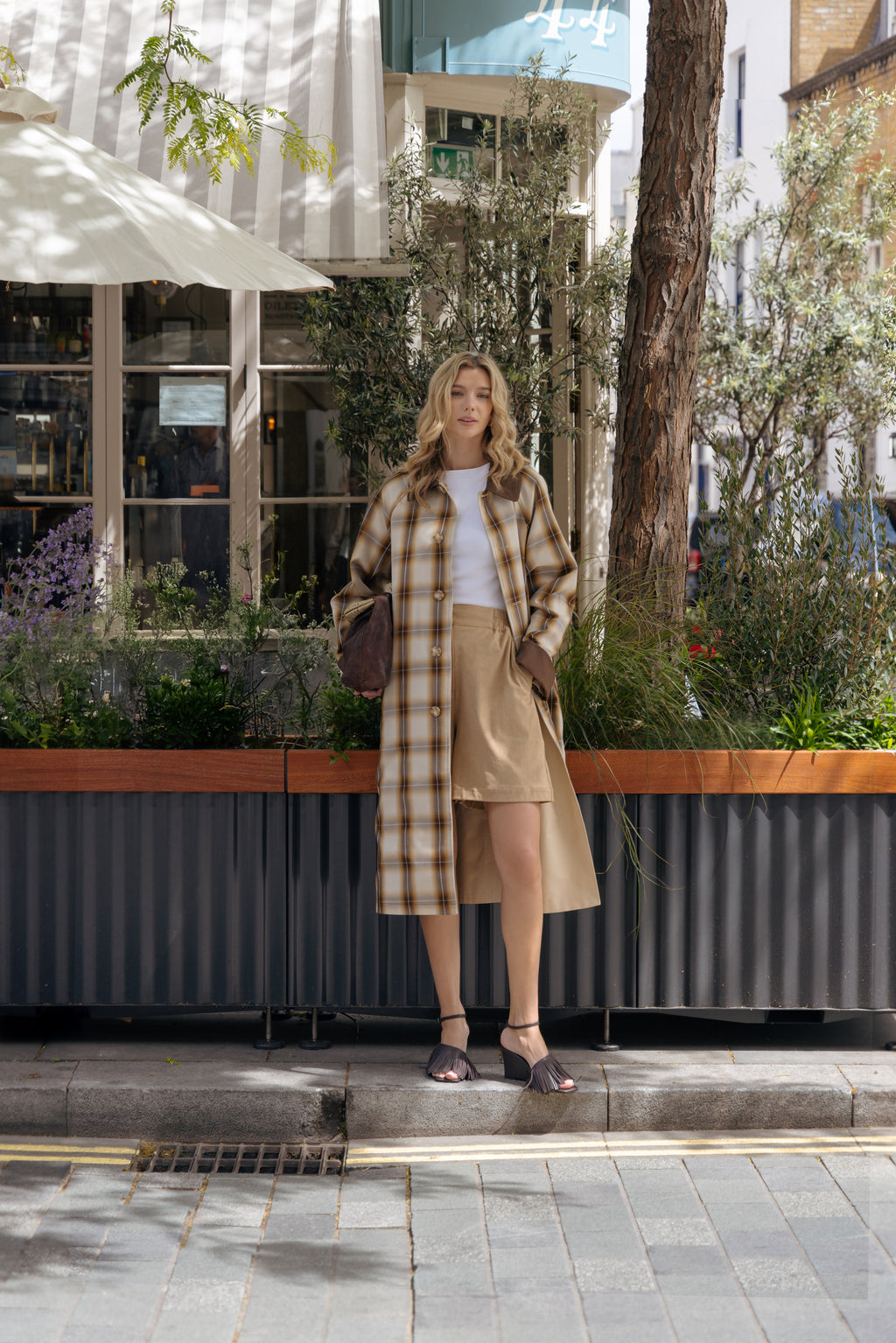 Reversible Midi Mac in Vanilla & Check