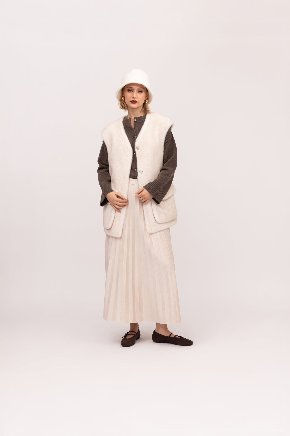 Fur Gilet in Cashew/Cream