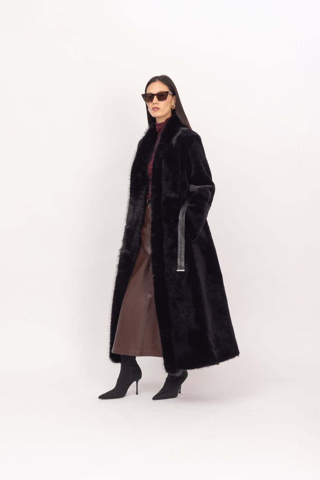 Reversible Long Chloe in Black