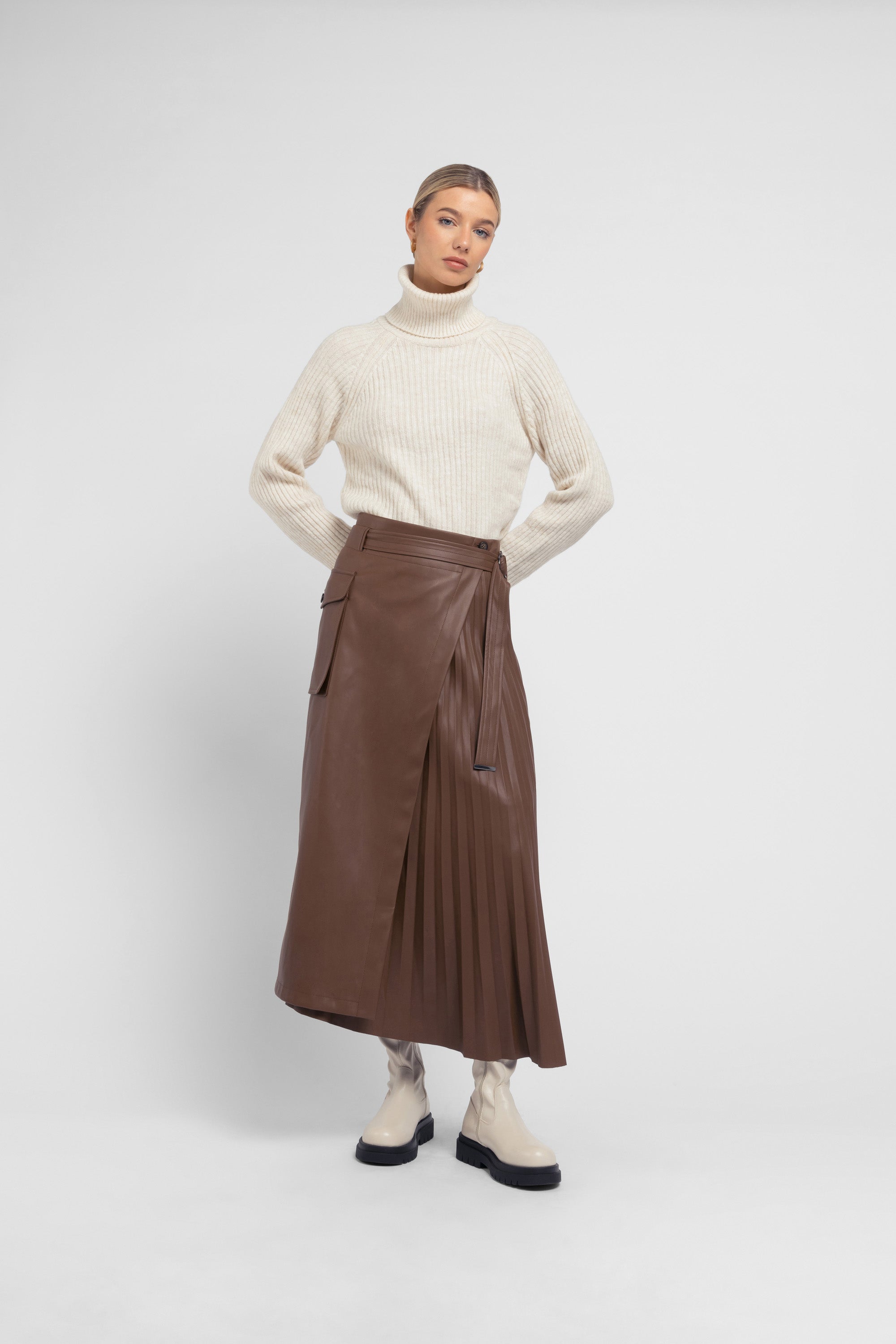 Faux leather clearance skirt urban planet